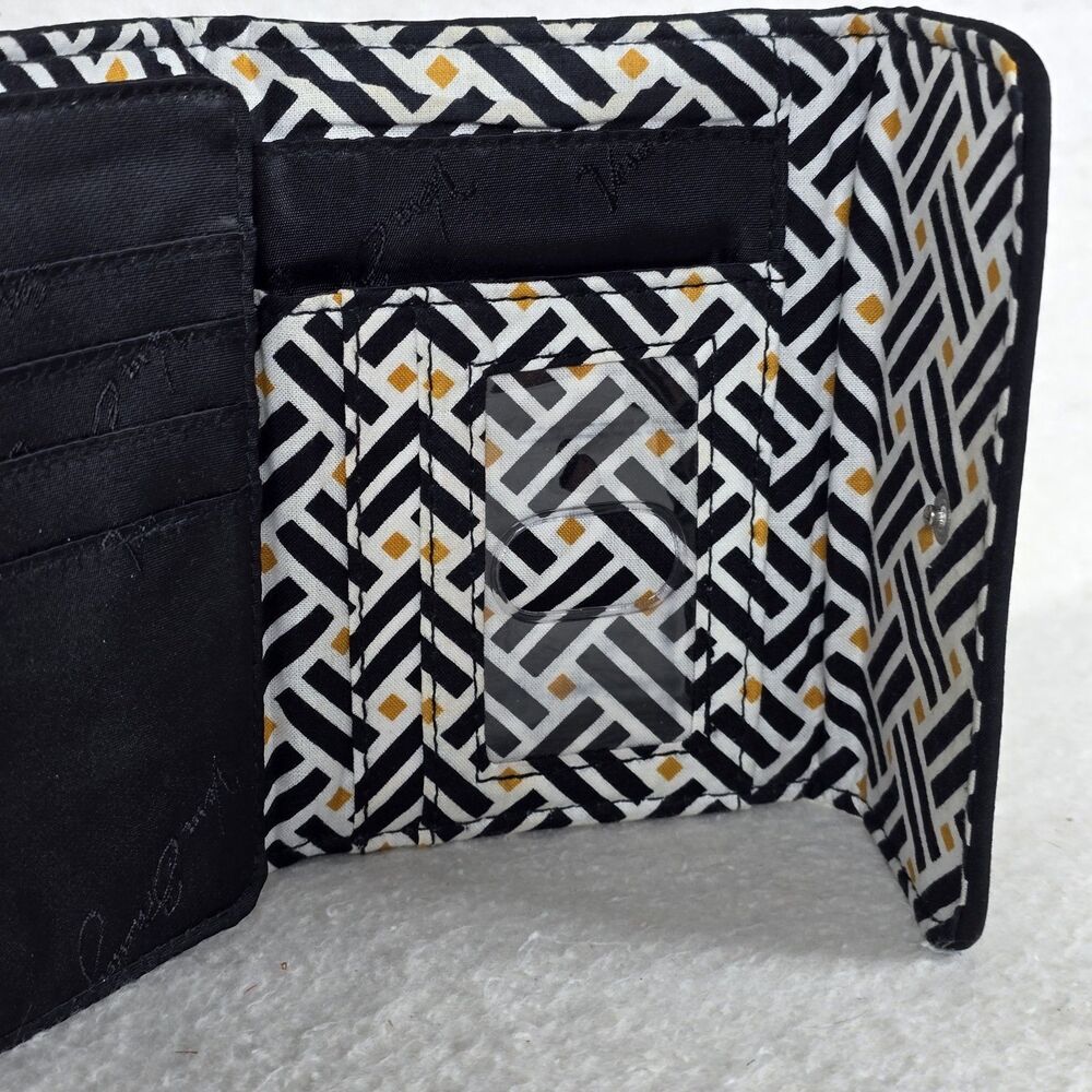Vera Bradley Classic Black Trifold Euro Wallet RETIRED Pattern - Picture 10 of 10